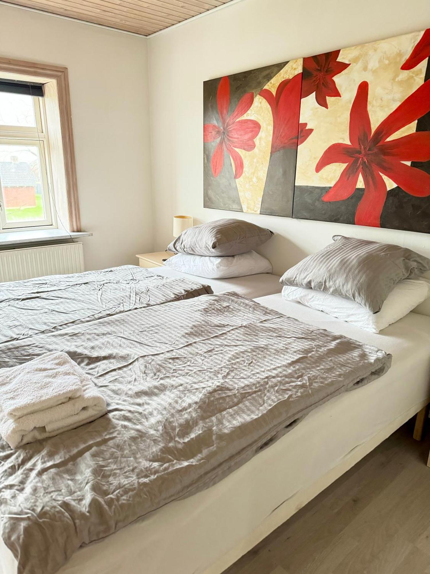 Bb Esbjerg Bed & Breakfast Стая снимка