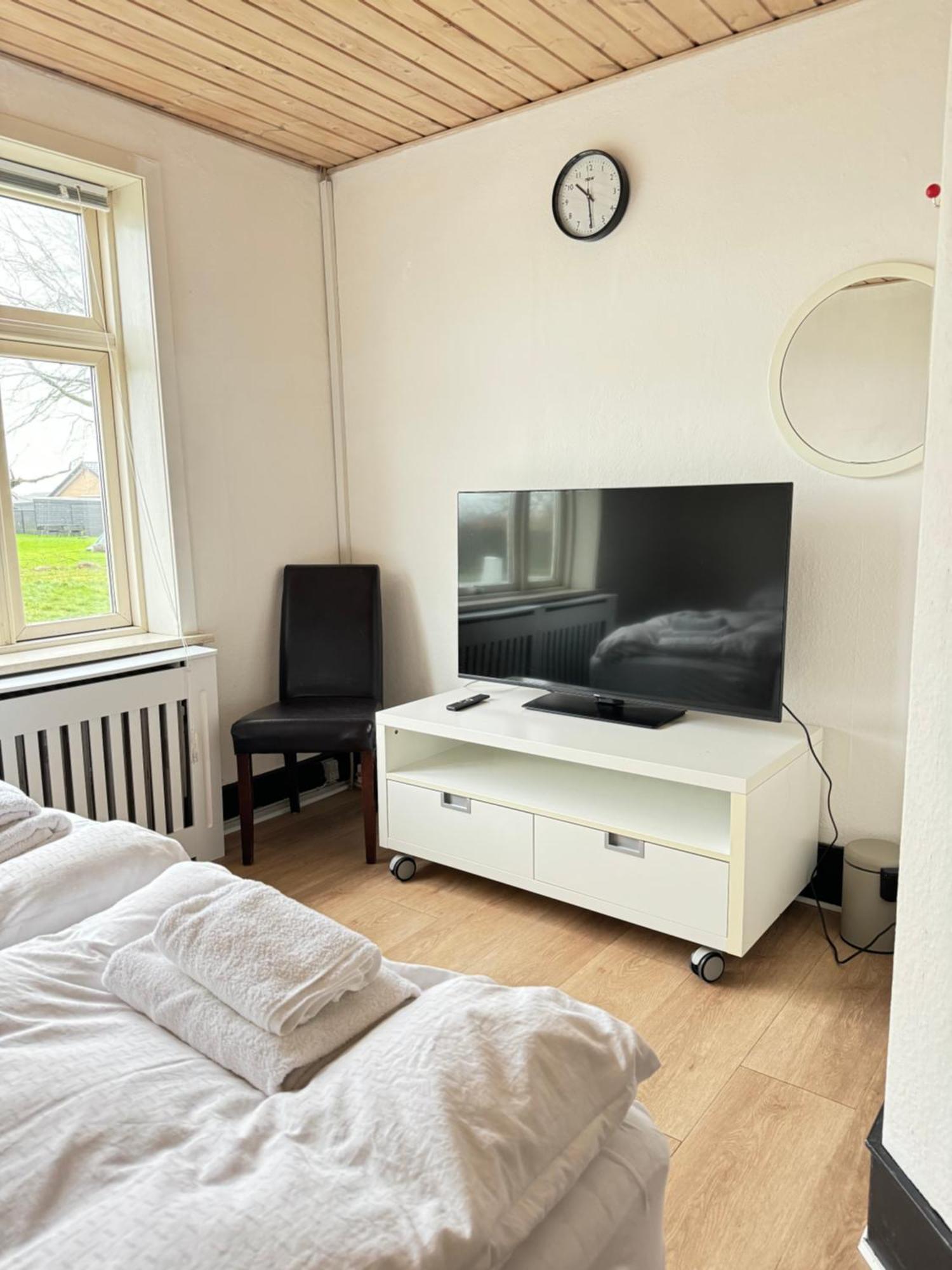 Bb Esbjerg Bed & Breakfast Стая снимка