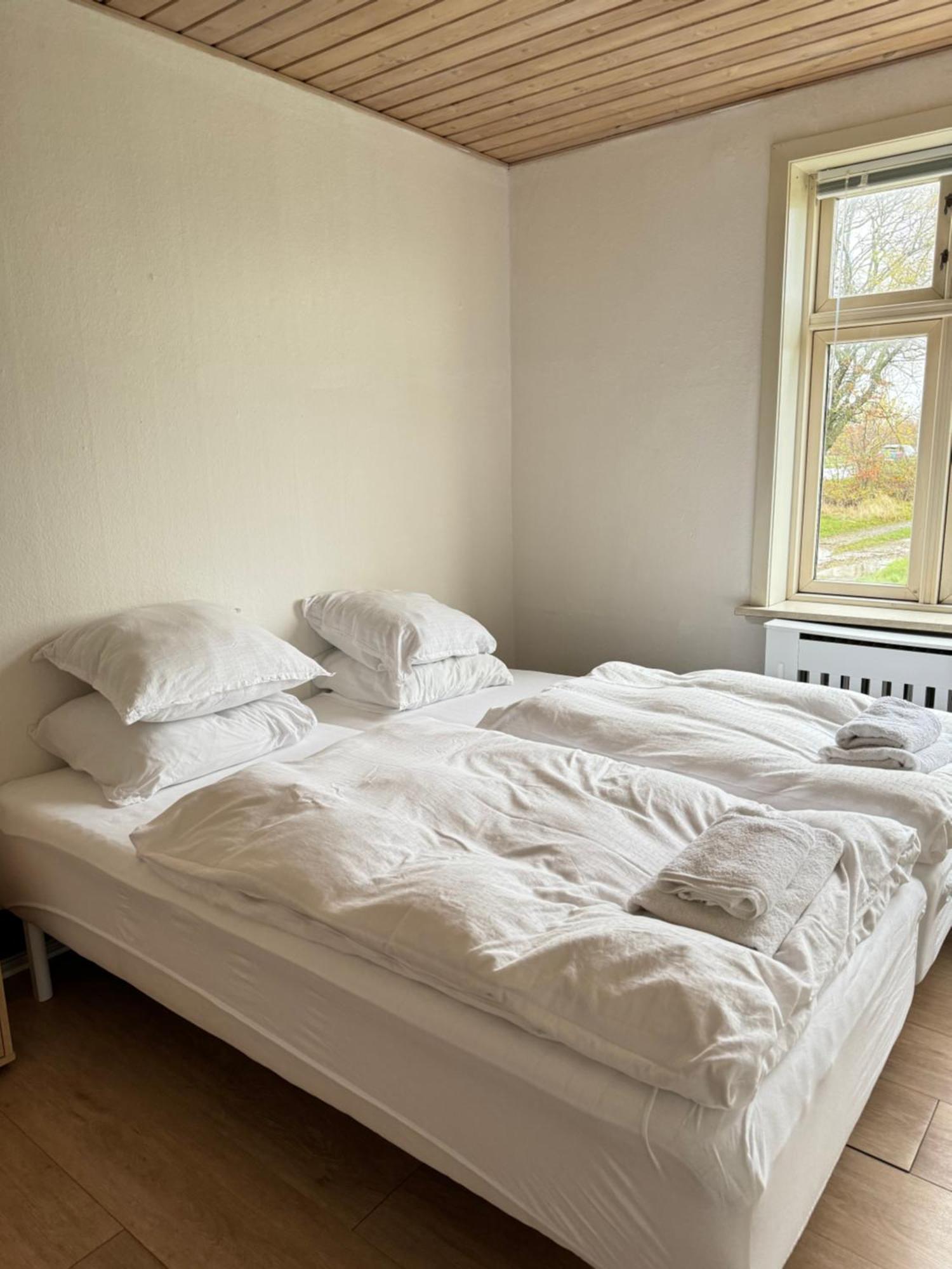 Bb Esbjerg Bed & Breakfast Стая снимка